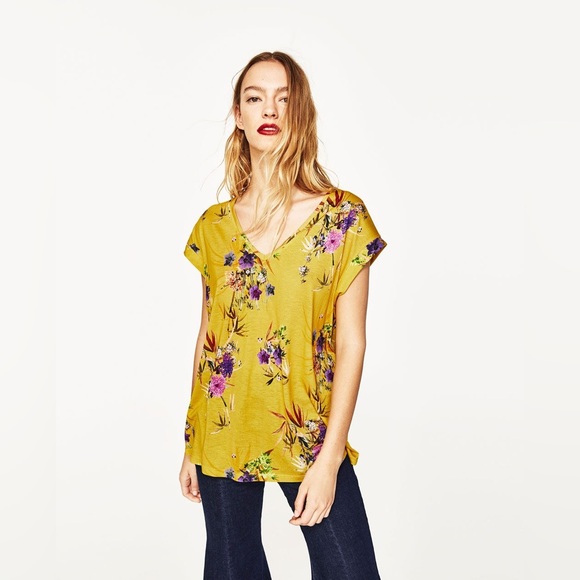 Zara Women’s Yellow Floral V-Neck Blouse - Picture 8 of 8